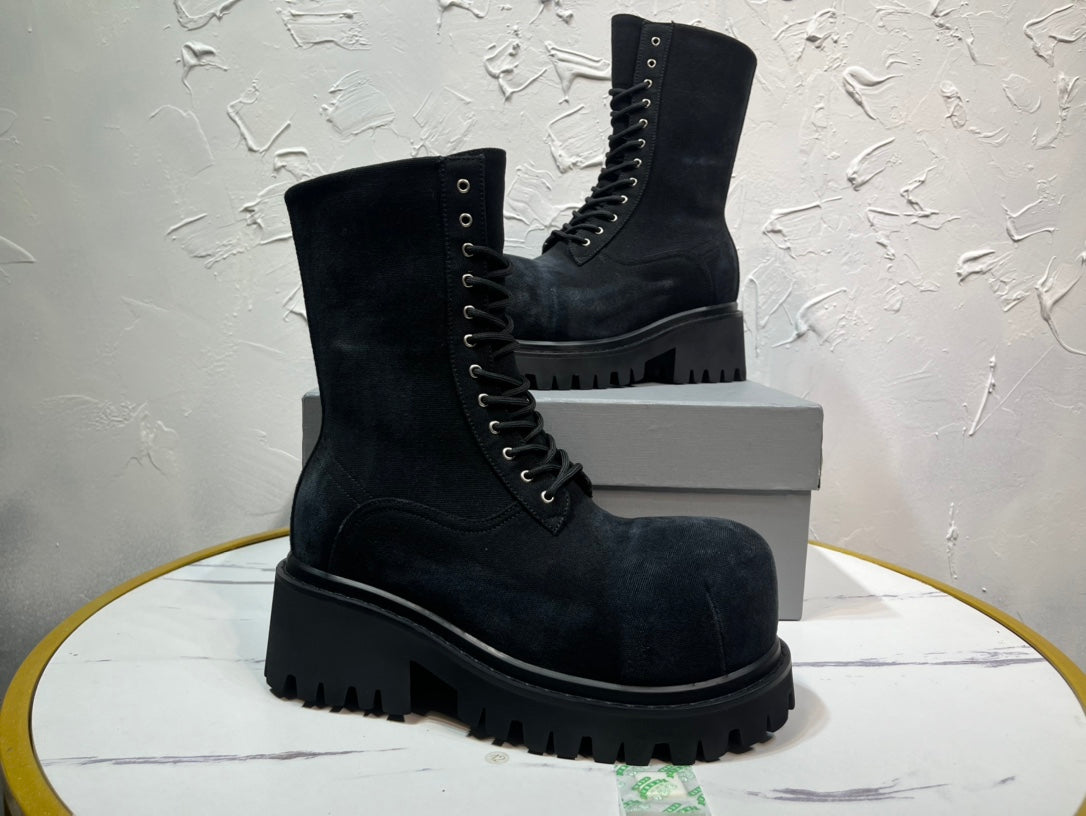 Bulldozer leather lace-up boot