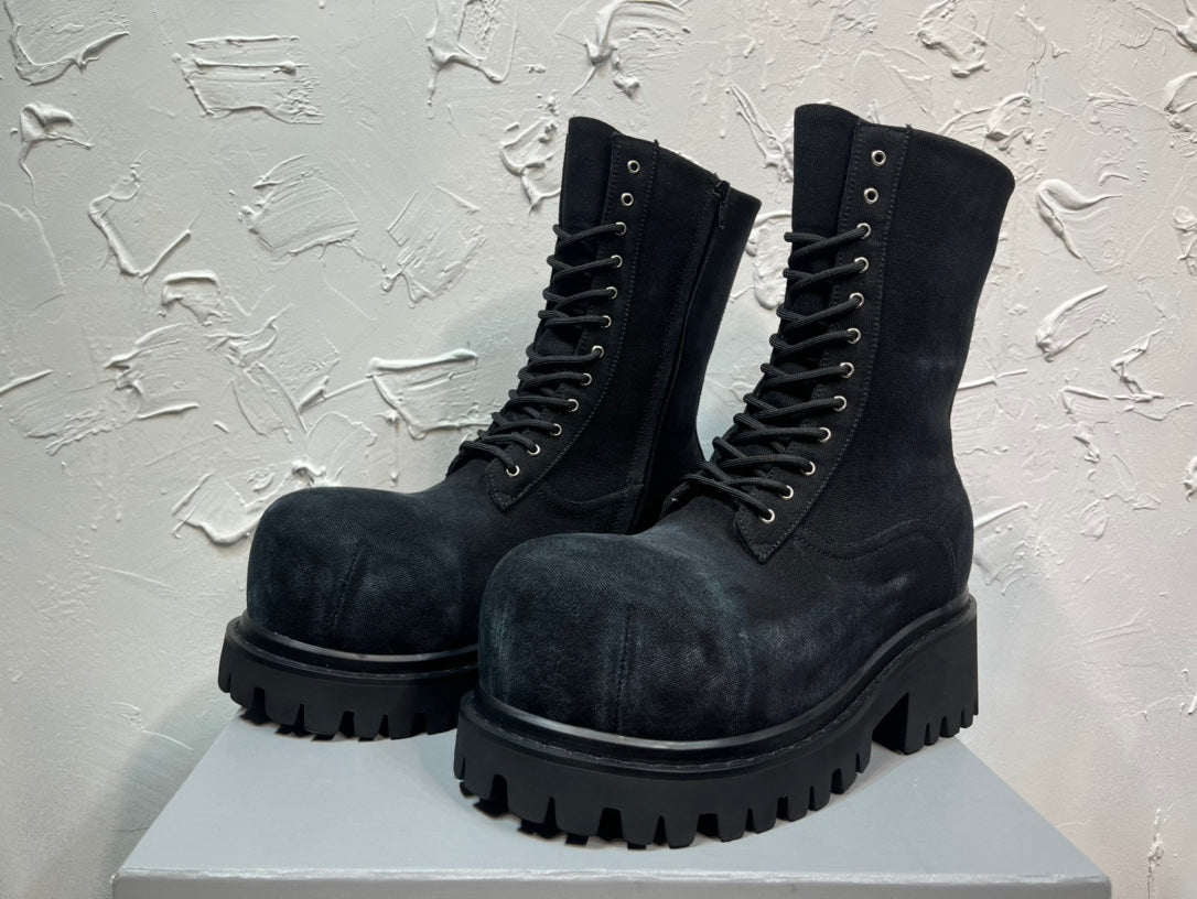 Bulldozer leather lace-up boot