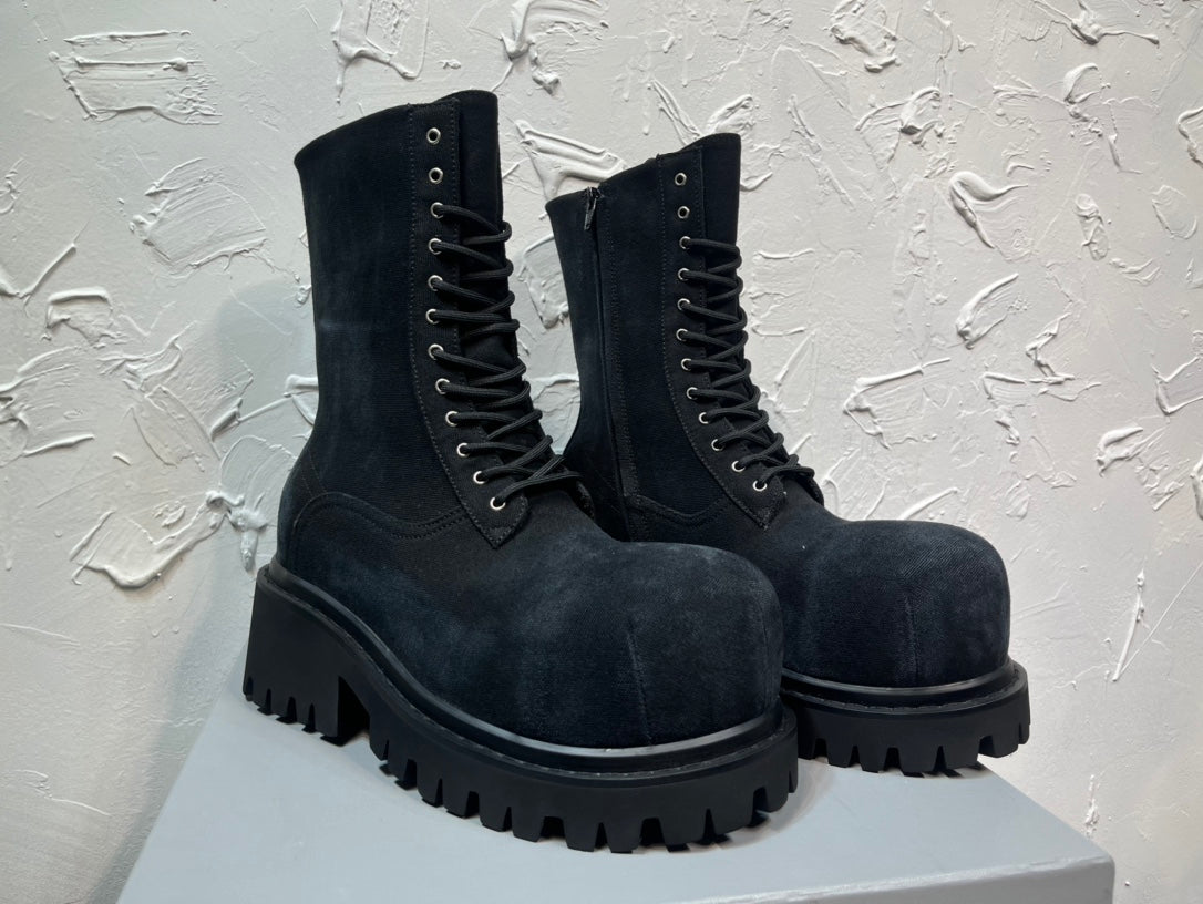 Bulldozer leather lace-up boot